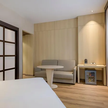 Ac Hotel Valencia By Marriott Exterior photo